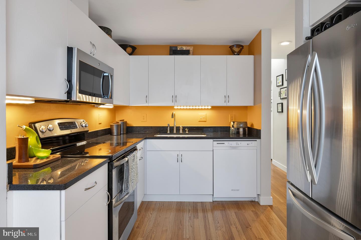 2205 PAUL SPRING RD, ALEXANDRIA, Virginia 22307, 3 Bedrooms Bedrooms, ,2 BathroomsBathrooms,Residential,For sale,2205 PAUL SPRING RD,VAFX2285402 MLS # VAFX2285402