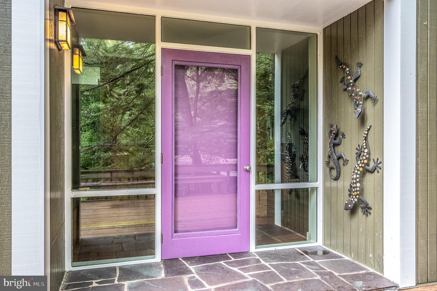 2205 PAUL SPRING RD, ALEXANDRIA, Virginia 22307, 3 Bedrooms Bedrooms, ,2 BathroomsBathrooms,Residential,For sale,2205 PAUL SPRING RD,VAFX2285402 MLS # VAFX2285402