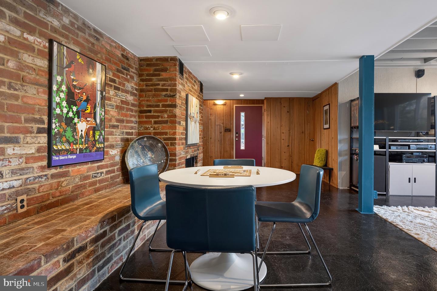 2205 PAUL SPRING RD, ALEXANDRIA, Virginia 22307, 3 Bedrooms Bedrooms, ,2 BathroomsBathrooms,Residential,For sale,2205 PAUL SPRING RD,VAFX2285402 MLS # VAFX2285402