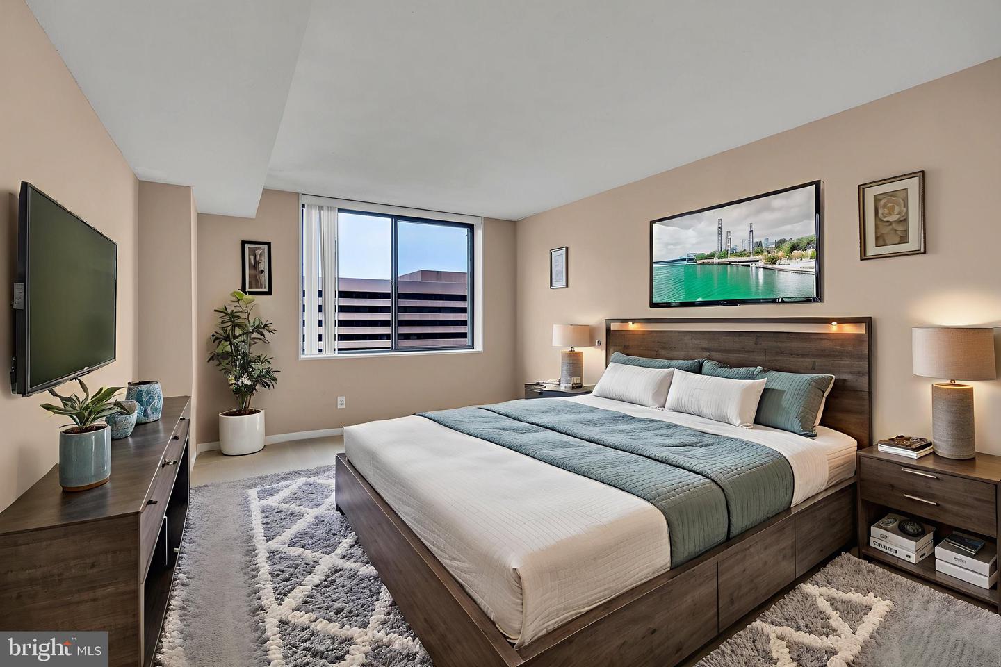 3713 S GEORGE MASON DR #1109, FALLS CHURCH, Virginia 22041, 1 Bedroom Bedrooms, ,1 BathroomBathrooms,Residential,For sale,3713 S GEORGE MASON DR #1109,VAFX2285416 MLS # VAFX2285416