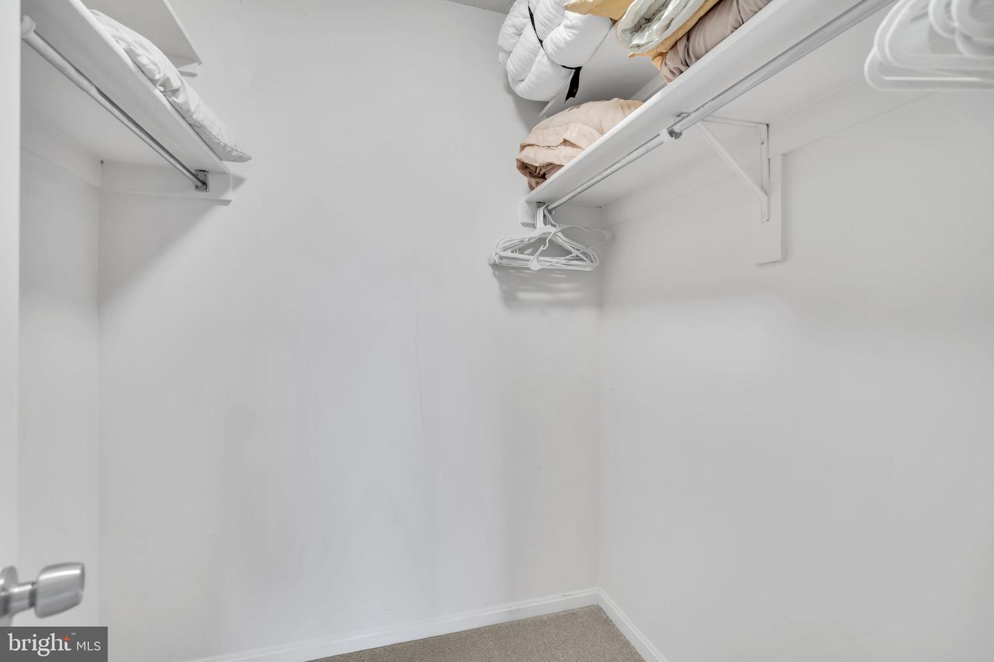 3713 S GEORGE MASON DR #1109, FALLS CHURCH, Virginia 22041, 1 Bedroom Bedrooms, ,1 BathroomBathrooms,Residential,For sale,3713 S GEORGE MASON DR #1109,VAFX2285416 MLS # VAFX2285416