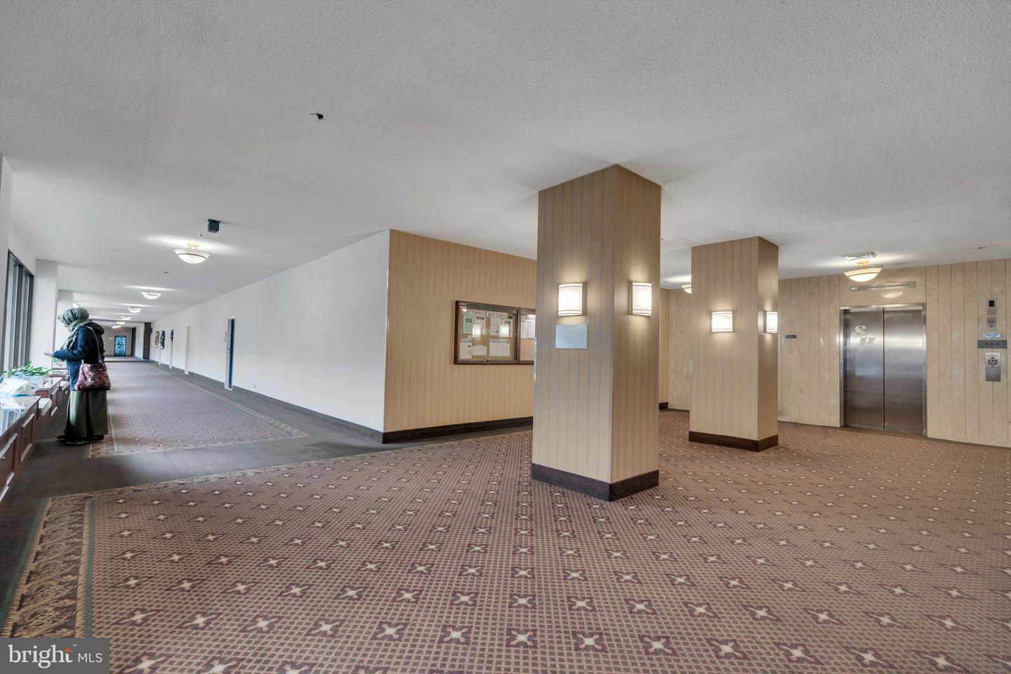 3713 S GEORGE MASON DR #1109, FALLS CHURCH, Virginia 22041, 1 Bedroom Bedrooms, ,1 BathroomBathrooms,Residential,For sale,3713 S GEORGE MASON DR #1109,VAFX2285416 MLS # VAFX2285416