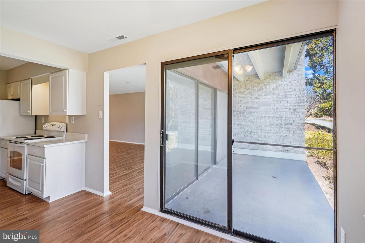 3031 BORGE ST #108, OAKTON, Virginia 22124, 1 Bedroom Bedrooms, ,1 BathroomBathrooms,Residential,For sale,3031 BORGE ST #108,VAFX2285450 MLS # VAFX2285450