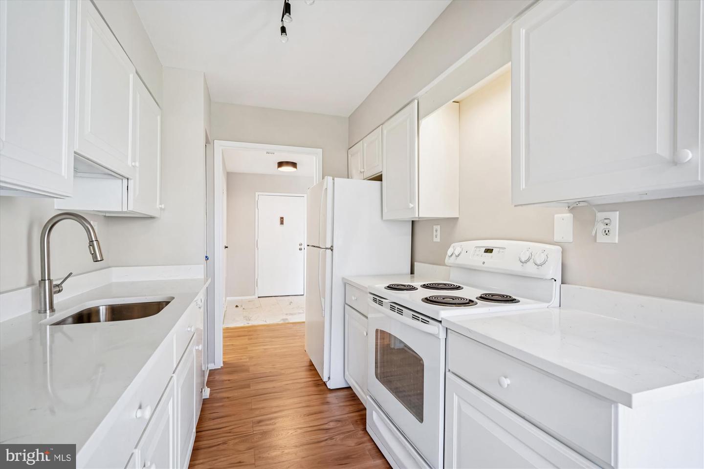 3031 BORGE ST #108, OAKTON, Virginia 22124, 1 Bedroom Bedrooms, ,1 BathroomBathrooms,Residential,For sale,3031 BORGE ST #108,VAFX2285450 MLS # VAFX2285450