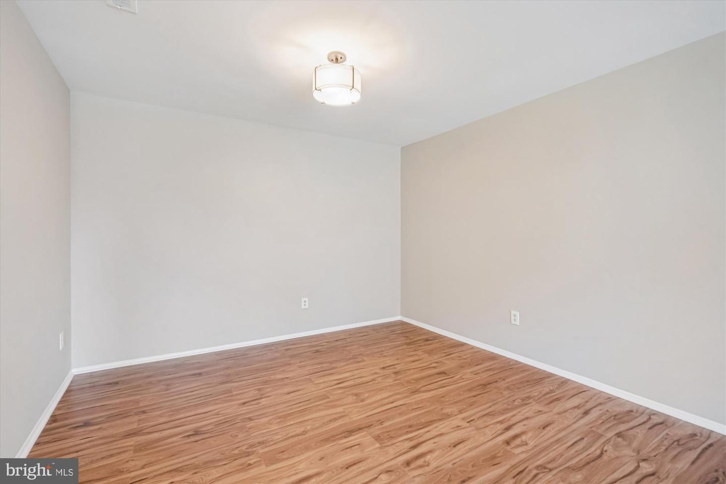 3031 BORGE ST #108, OAKTON, Virginia 22124, 1 Bedroom Bedrooms, ,1 BathroomBathrooms,Residential,For sale,3031 BORGE ST #108,VAFX2285450 MLS # VAFX2285450