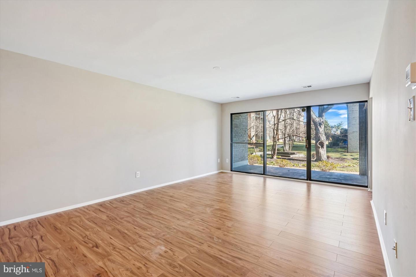 3031 BORGE ST #108, OAKTON, Virginia 22124, 1 Bedroom Bedrooms, ,1 BathroomBathrooms,Residential,For sale,3031 BORGE ST #108,VAFX2285450 MLS # VAFX2285450