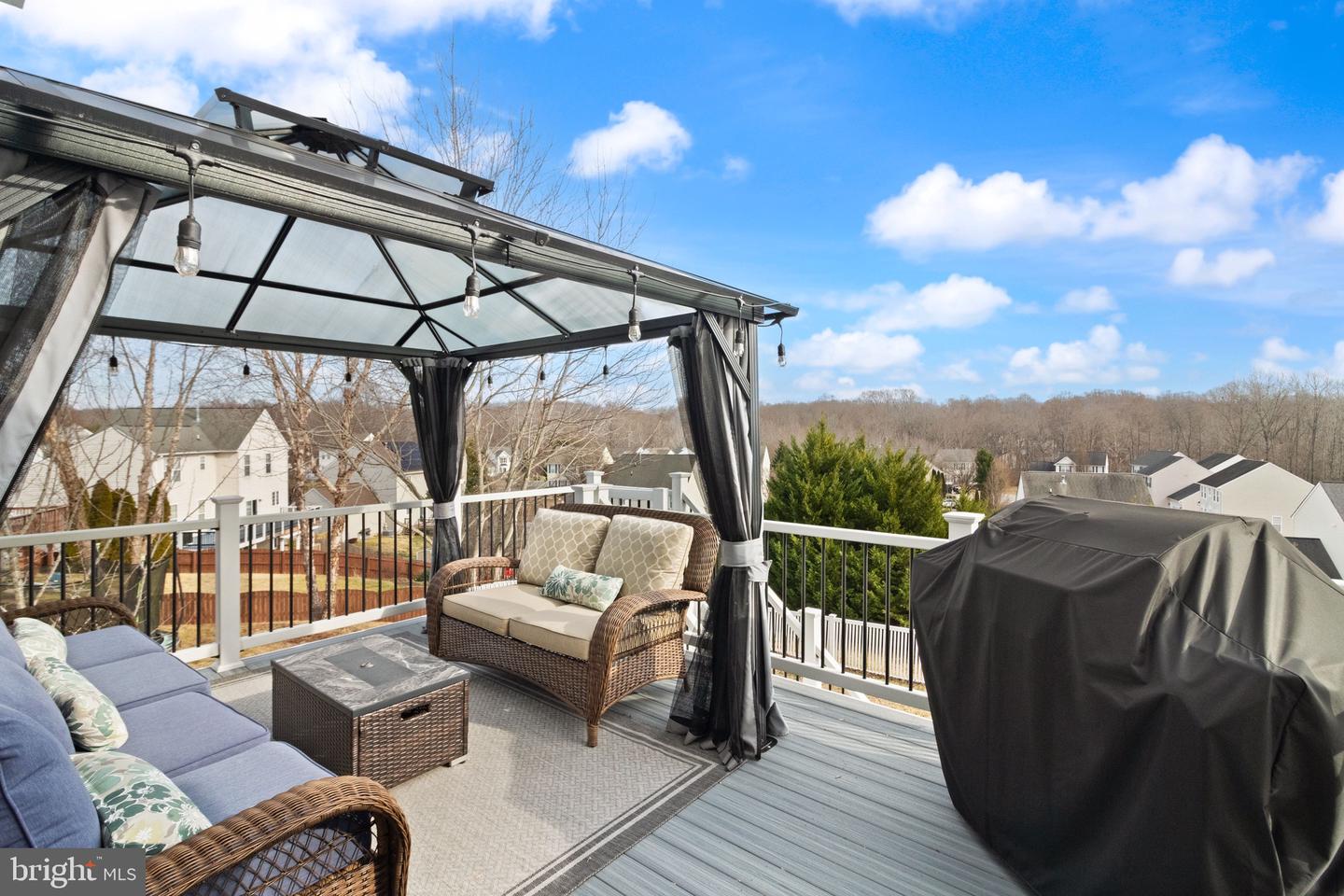 6914 VERSAILLE DR, FREDERICKSBURG, Virginia 22407, 5 Bedrooms Bedrooms, ,3 BathroomsBathrooms,Residential,For sale,6914 VERSAILLE DR,VASP2038578 MLS # VASP2038578