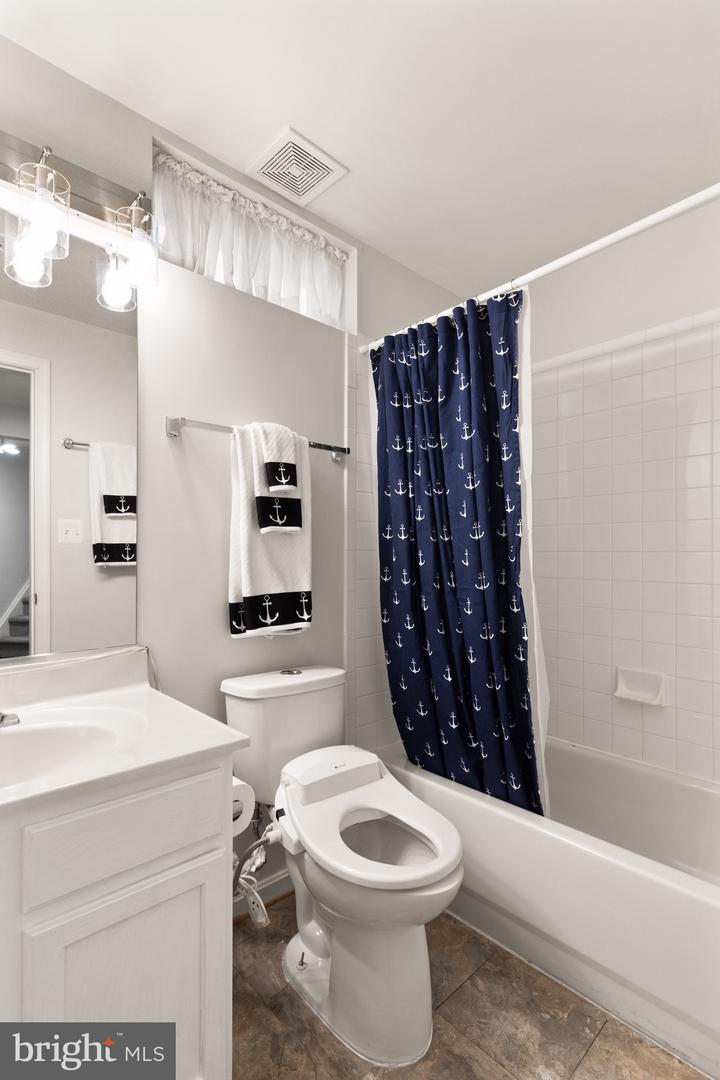 6914 VERSAILLE DR, FREDERICKSBURG, Virginia 22407, 5 Bedrooms Bedrooms, ,3 BathroomsBathrooms,Residential,For sale,6914 VERSAILLE DR,VASP2038578 MLS # VASP2038578