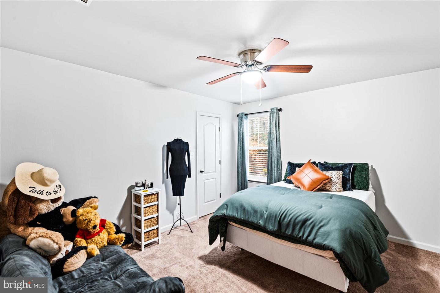 44 IRON MASTER DR, STAFFORD, Virginia 22554, 4 Bedrooms Bedrooms, ,3 BathroomsBathrooms,Residential,For sale,44 IRON MASTER DR,VAST2045206 MLS # VAST2045206