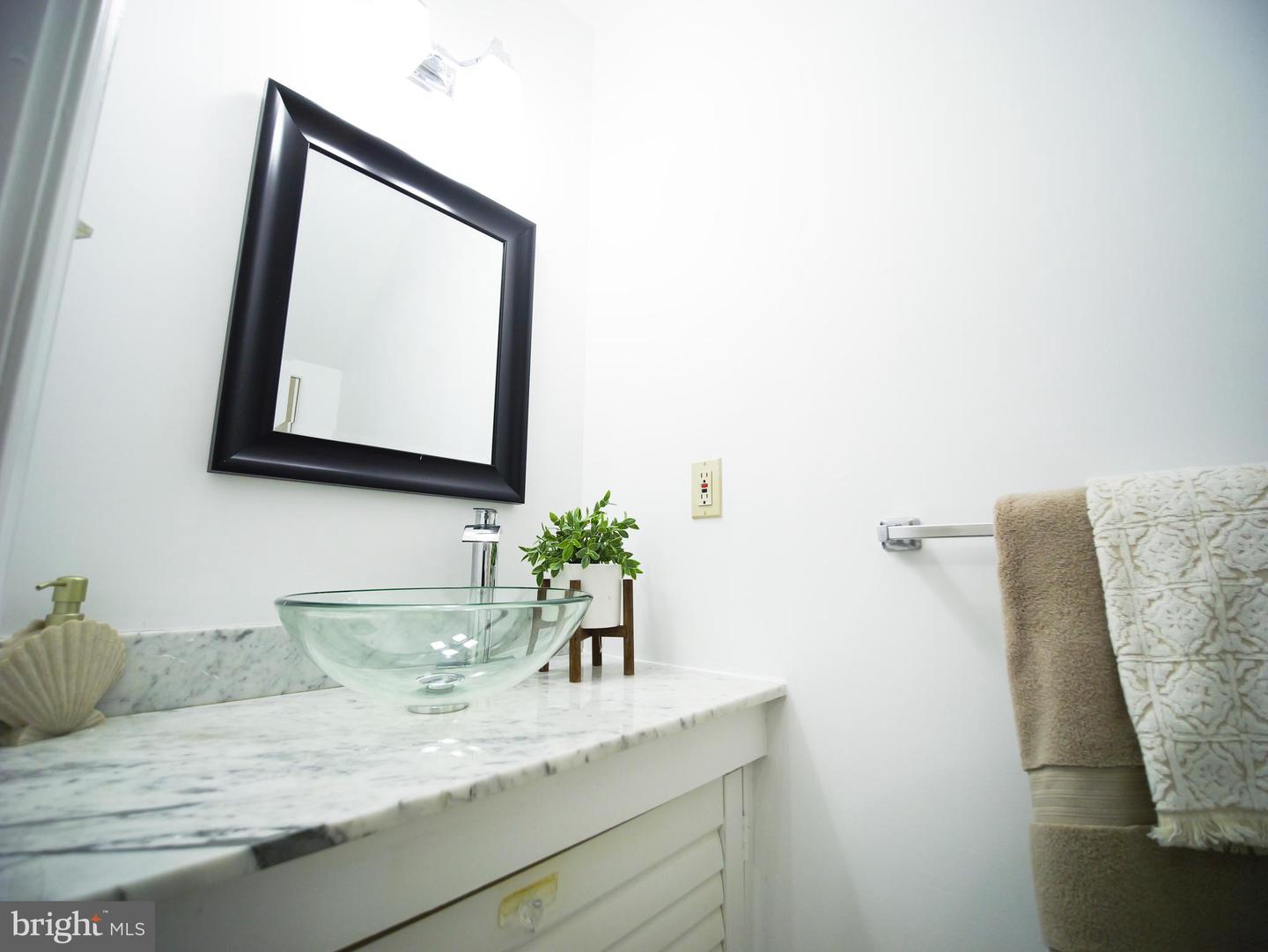 2030 4TH ST NW, WASHINGTON, District Of Columbia 20001, 3 Bedrooms Bedrooms, ,1 BathroomBathrooms,Residential,For sale,2030 4TH ST NW,DCDC2241098 MLS # DCDC2241098