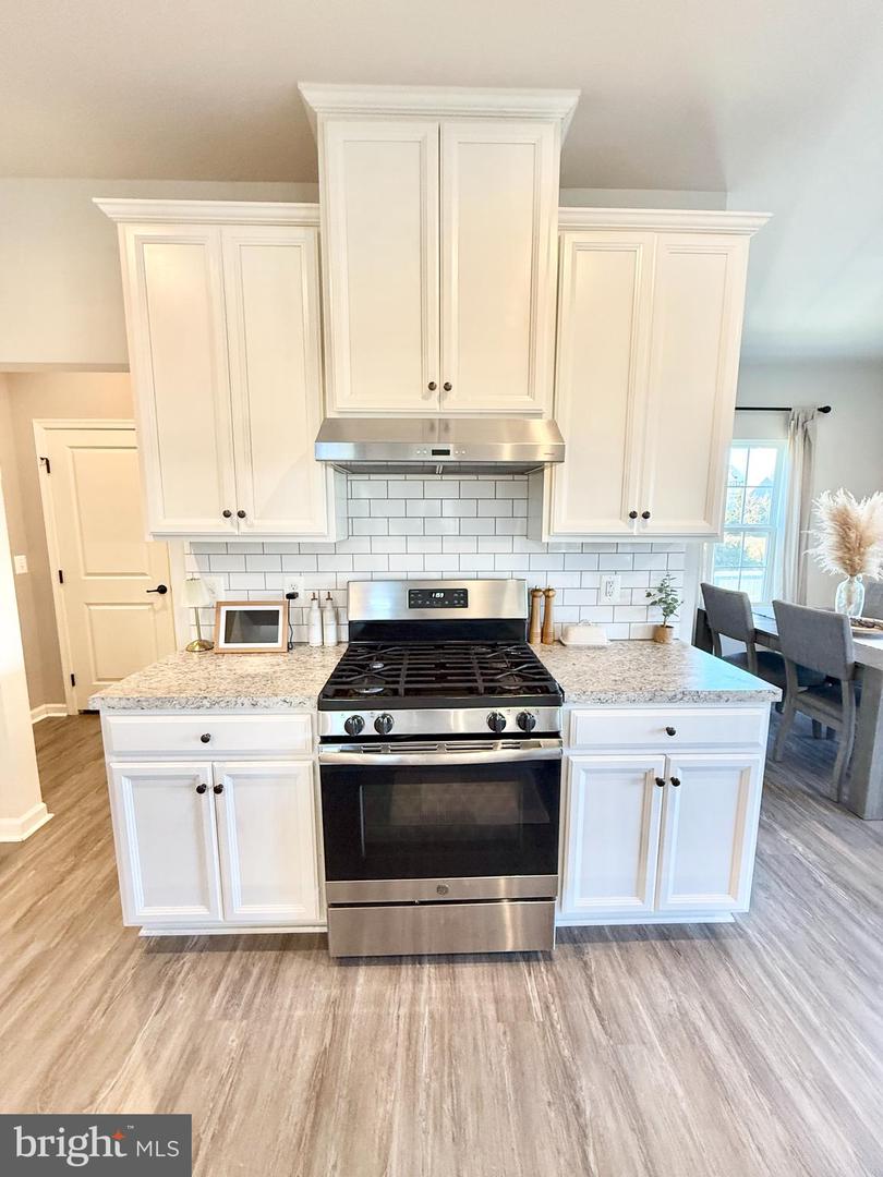 213 PRESTIGE WAY, STAFFORD, Virginia 22554, 5 Bedrooms Bedrooms, ,3 BathroomsBathrooms,Residential,For sale,213 PRESTIGE WAY,VAST2045214 MLS # VAST2045214