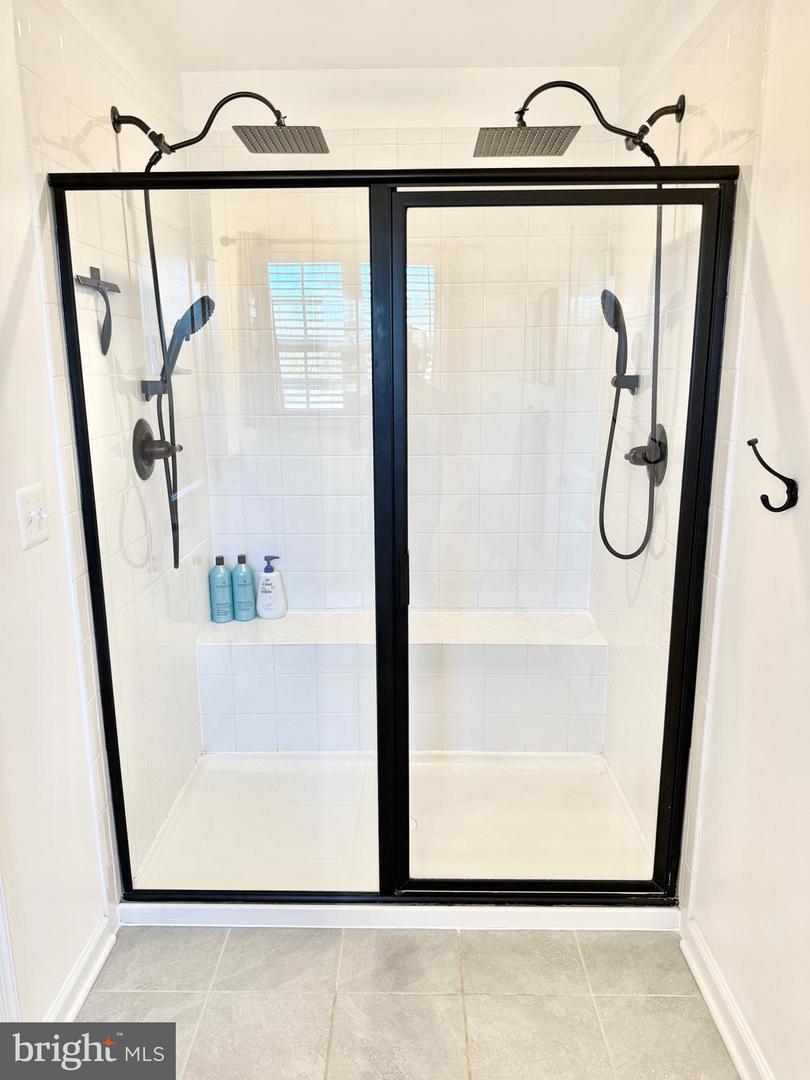 213 PRESTIGE WAY, STAFFORD, Virginia 22554, 5 Bedrooms Bedrooms, ,3 BathroomsBathrooms,Residential,For sale,213 PRESTIGE WAY,VAST2045214 MLS # VAST2045214