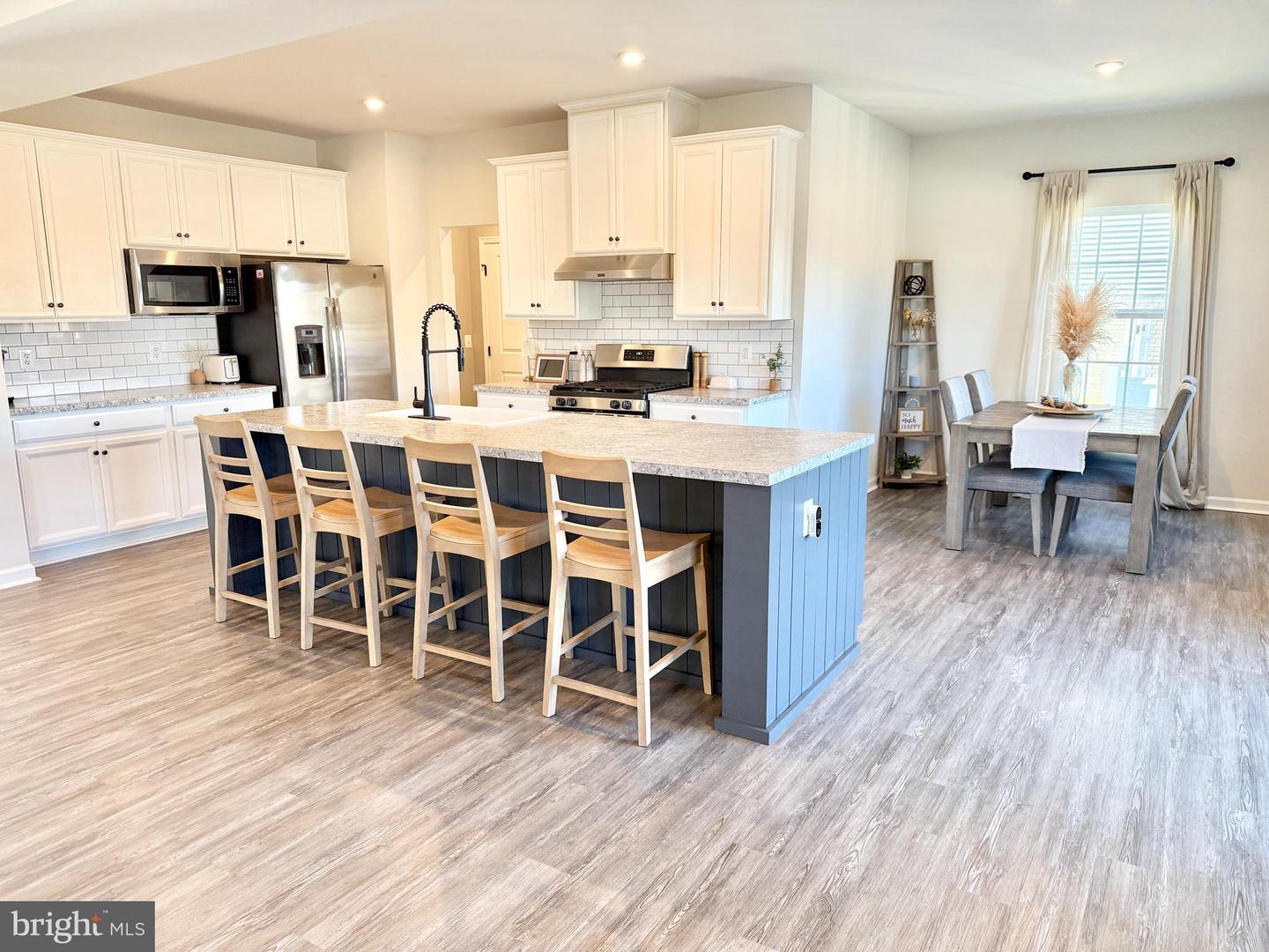 213 PRESTIGE WAY, STAFFORD, Virginia 22554, 5 Bedrooms Bedrooms, ,3 BathroomsBathrooms,Residential,For sale,213 PRESTIGE WAY,VAST2045214 MLS # VAST2045214