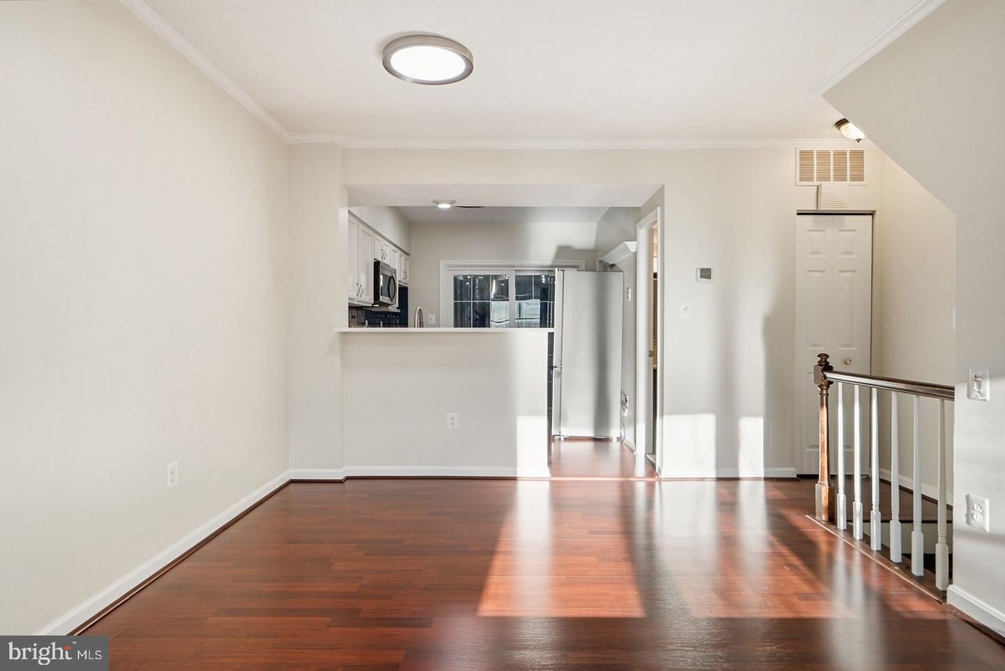 6156 GLEN EAGLES CT #28, FALLS CHURCH, Virginia 22044, 2 Bedrooms Bedrooms, ,2 BathroomsBathrooms,Residential,For sale,6156 GLEN EAGLES CT #28,VAFX2285496 MLS # VAFX2285496