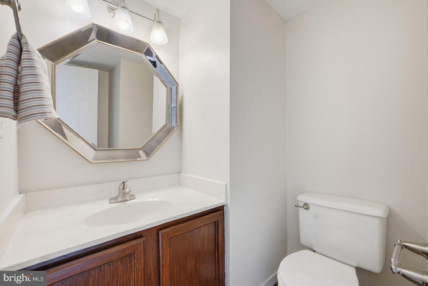 6156 GLEN EAGLES CT #28, FALLS CHURCH, Virginia 22044, 2 Bedrooms Bedrooms, ,2 BathroomsBathrooms,Residential,For sale,6156 GLEN EAGLES CT #28,VAFX2285496 MLS # VAFX2285496