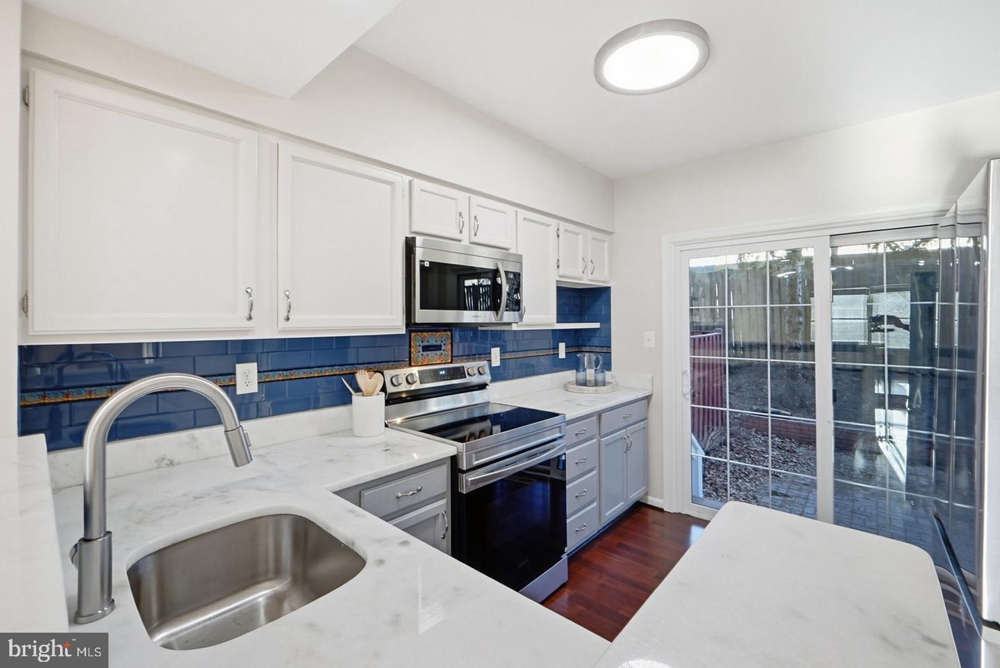 6156 GLEN EAGLES CT #28, FALLS CHURCH, Virginia 22044, 2 Bedrooms Bedrooms, ,2 BathroomsBathrooms,Residential,For sale,6156 GLEN EAGLES CT #28,VAFX2285496 MLS # VAFX2285496