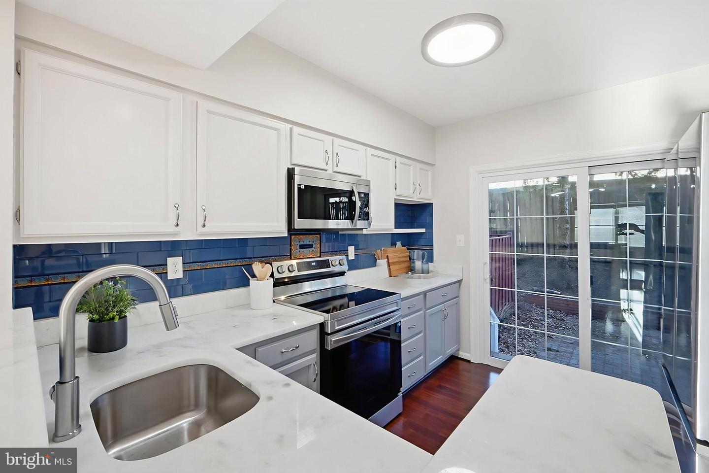 6156 GLEN EAGLES CT #28, FALLS CHURCH, Virginia 22044, 2 Bedrooms Bedrooms, ,2 BathroomsBathrooms,Residential,For sale,6156 GLEN EAGLES CT #28,VAFX2285496 MLS # VAFX2285496