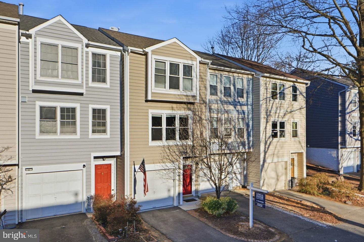 6156 GLEN EAGLES CT #28, FALLS CHURCH, Virginia 22044, 2 Bedrooms Bedrooms, ,2 BathroomsBathrooms,Residential,For sale,6156 GLEN EAGLES CT #28,VAFX2285496 MLS # VAFX2285496