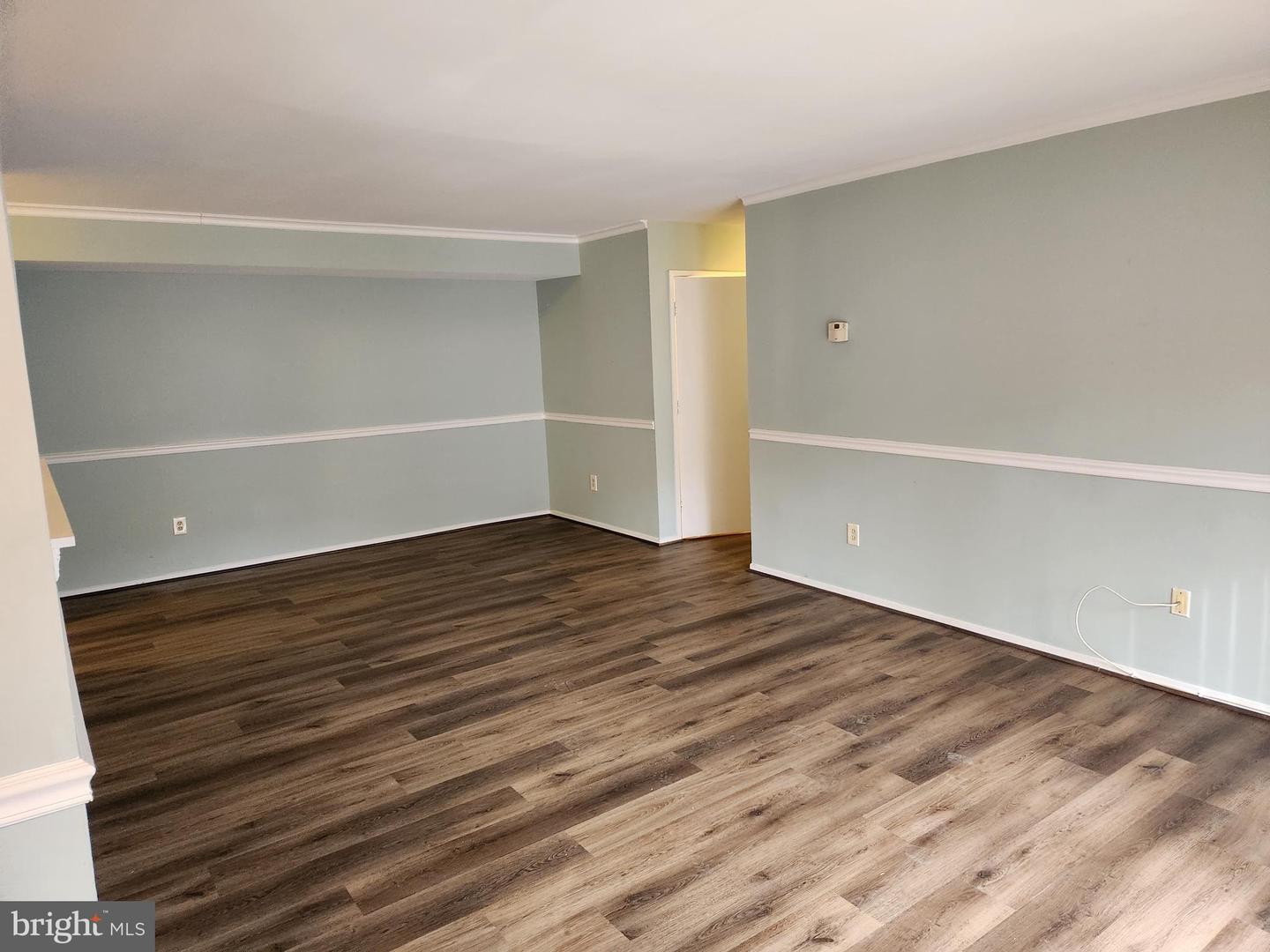 521 FLORIDA AVE #102, HERNDON, Virginia 20170, 2 Bedrooms Bedrooms, ,2 BathroomsBathrooms,Residential,For sale,521 FLORIDA AVE #102,VAFX2285502 MLS # VAFX2285502