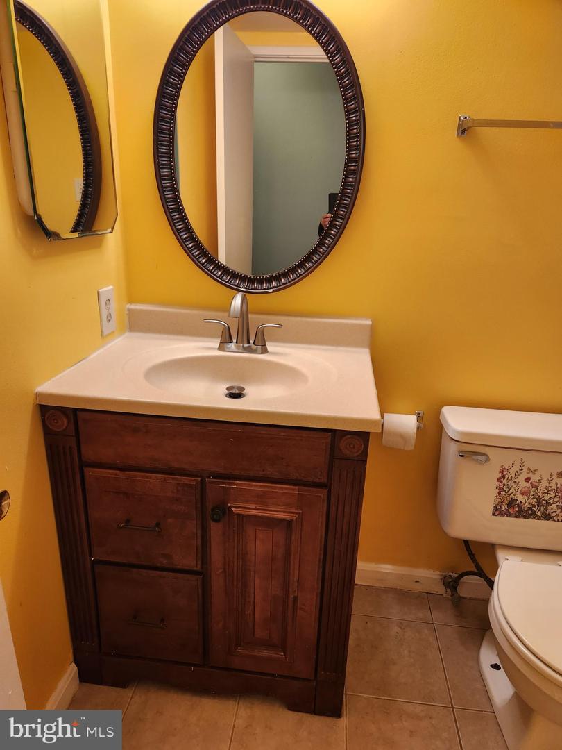 521 FLORIDA AVE #102, HERNDON, Virginia 20170, 2 Bedrooms Bedrooms, ,2 BathroomsBathrooms,Residential,For sale,521 FLORIDA AVE #102,VAFX2285502 MLS # VAFX2285502