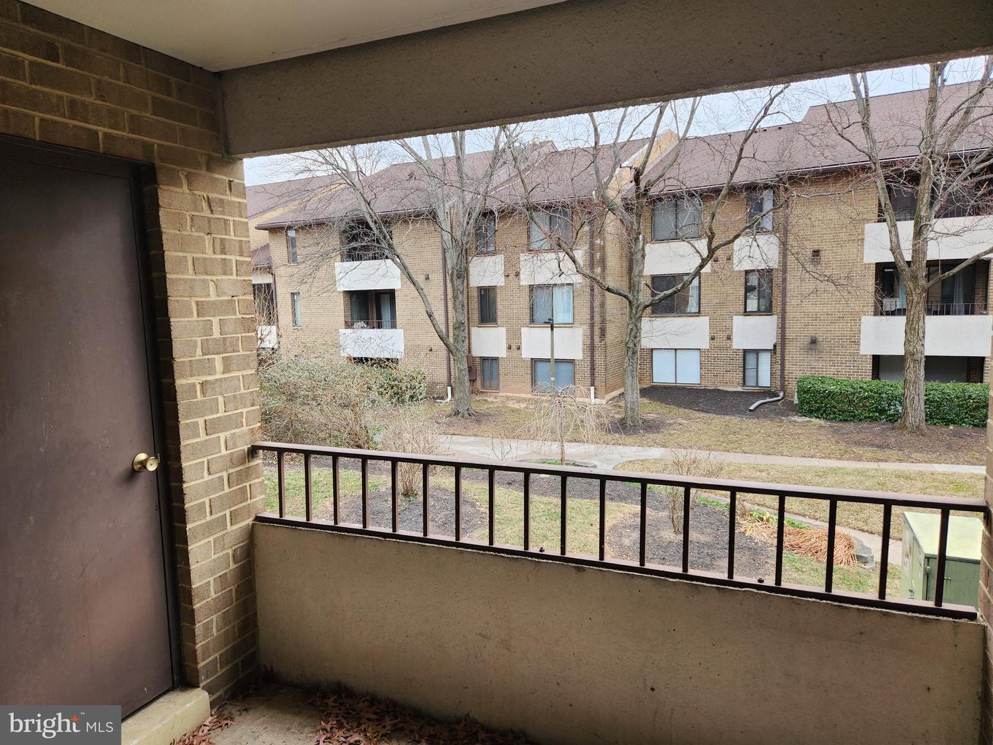 521 FLORIDA AVE #102, HERNDON, Virginia 20170, 2 Bedrooms Bedrooms, ,2 BathroomsBathrooms,Residential,For sale,521 FLORIDA AVE #102,VAFX2285502 MLS # VAFX2285502