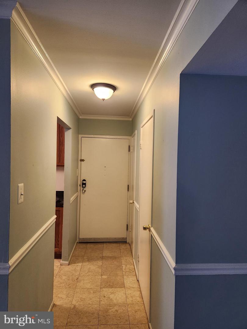 521 FLORIDA AVE #102, HERNDON, Virginia 20170, 2 Bedrooms Bedrooms, ,2 BathroomsBathrooms,Residential,For sale,521 FLORIDA AVE #102,VAFX2285502 MLS # VAFX2285502