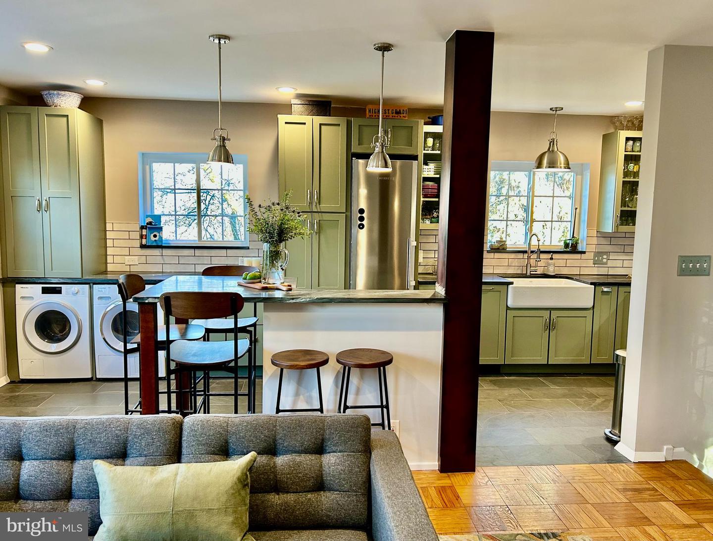 1649 FITZGERALD LN, ALEXANDRIA, Virginia 22302, 1 Bedroom Bedrooms, ,1 BathroomBathrooms,Residential,For sale,1649 FITZGERALD LN,VAAX2053090 MLS # VAAX2053090