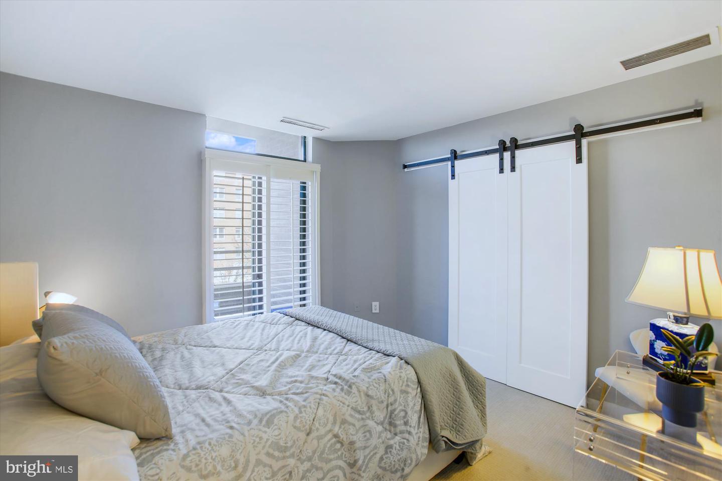 955 26TH ST NW #503, WASHINGTON, District Of Columbia 20037, 2 Bedrooms Bedrooms, ,2 BathroomsBathrooms,Residential,For sale,955 26TH ST NW #503,DCDC2241154 MLS # DCDC2241154