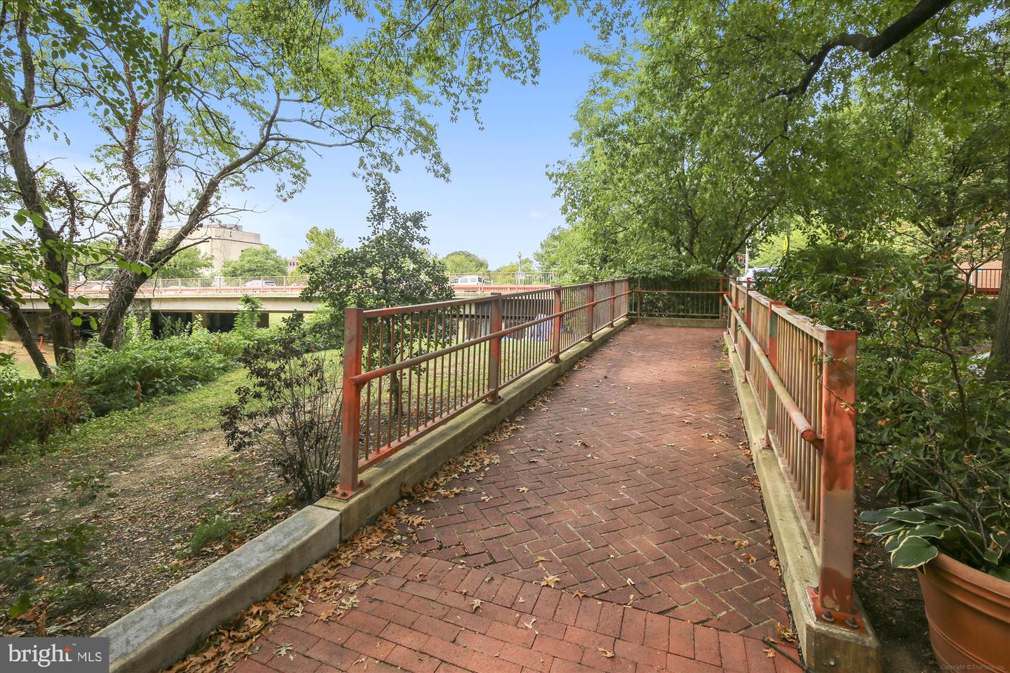 955 26TH ST NW #503, WASHINGTON, District Of Columbia 20037, 2 Bedrooms Bedrooms, ,2 BathroomsBathrooms,Residential,For sale,955 26TH ST NW #503,DCDC2241154 MLS # DCDC2241154