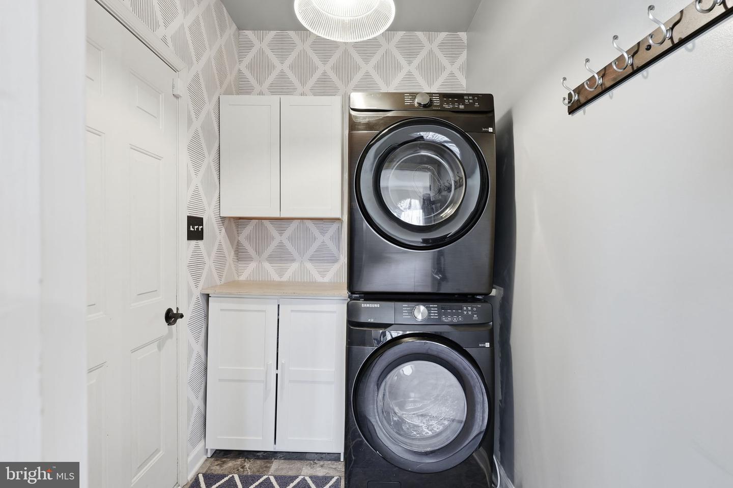 15559 FANCY FARM CT, MANASSAS, Virginia 20112, 4 Bedrooms Bedrooms, ,2 BathroomsBathrooms,Residential,For sale,15559 FANCY FARM CT,VAPW2110474 MLS # VAPW2110474