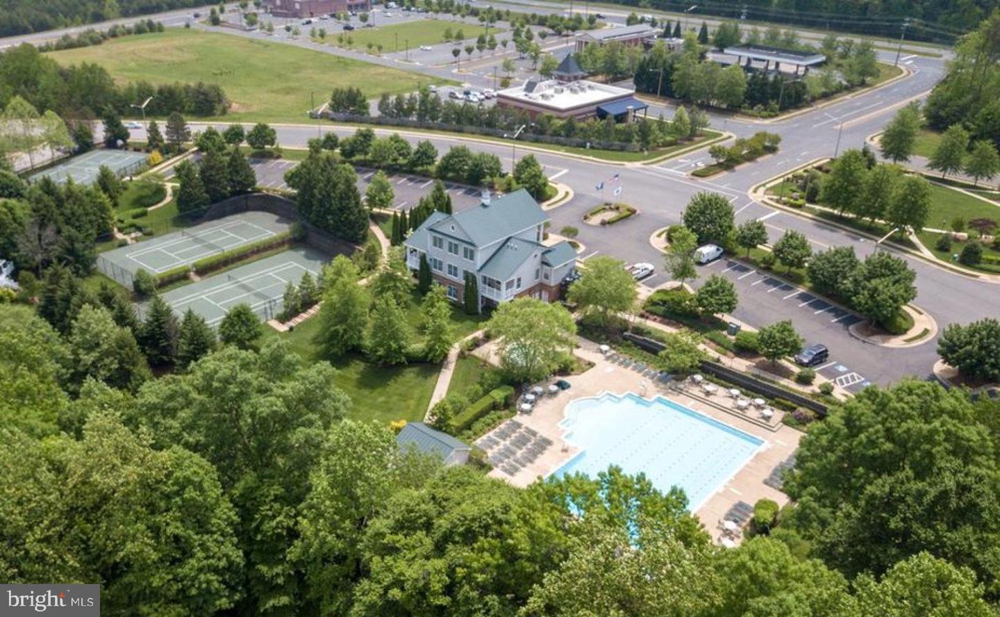 15559 FANCY FARM CT, MANASSAS, Virginia 20112, 4 Bedrooms Bedrooms, ,2 BathroomsBathrooms,Residential,For sale,15559 FANCY FARM CT,VAPW2110474 MLS # VAPW2110474