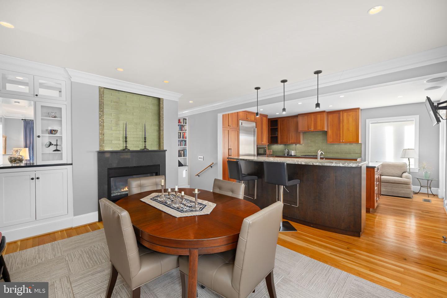 3988 GEORGETOWN CT NW, WASHINGTON, District Of Columbia 20007, 4 Bedrooms Bedrooms, ,3 BathroomsBathrooms,Residential,For sale,3988 GEORGETOWN CT NW,DCDC2241250 MLS # DCDC2241250