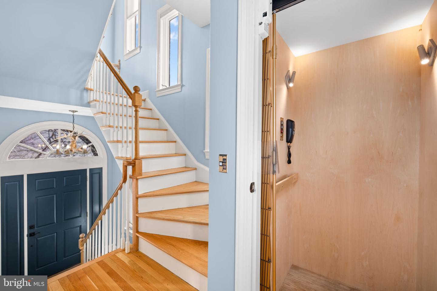 3988 GEORGETOWN CT NW, WASHINGTON, District Of Columbia 20007, 4 Bedrooms Bedrooms, ,3 BathroomsBathrooms,Residential,For sale,3988 GEORGETOWN CT NW,DCDC2241250 MLS # DCDC2241250