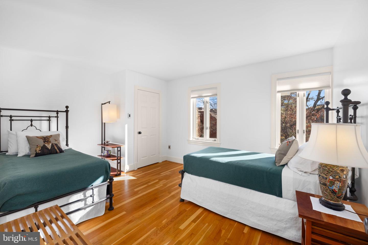 3988 GEORGETOWN CT NW, WASHINGTON, District Of Columbia 20007, 4 Bedrooms Bedrooms, ,3 BathroomsBathrooms,Residential,For sale,3988 GEORGETOWN CT NW,DCDC2241250 MLS # DCDC2241250