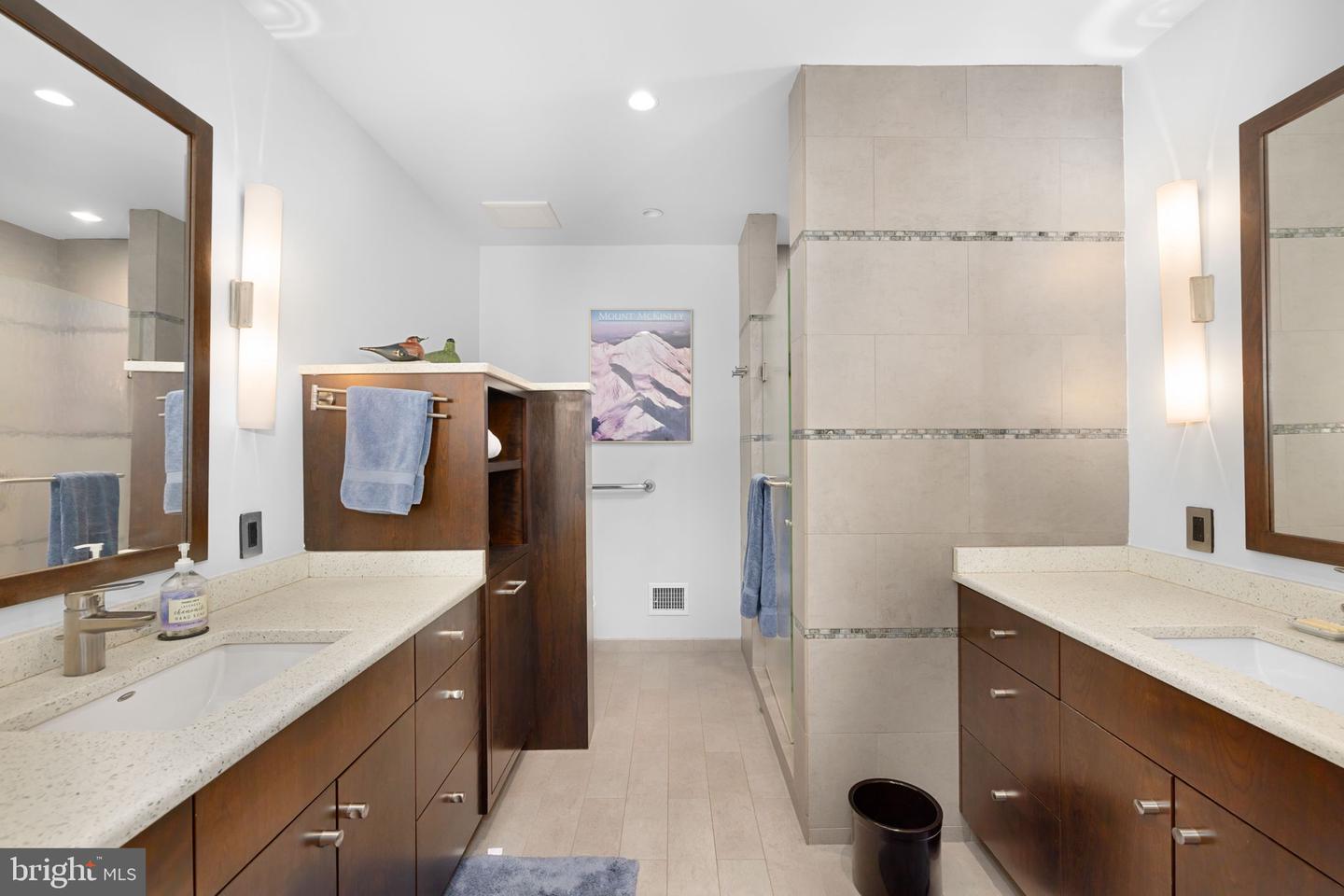 3988 GEORGETOWN CT NW, WASHINGTON, District Of Columbia 20007, 4 Bedrooms Bedrooms, ,3 BathroomsBathrooms,Residential,For sale,3988 GEORGETOWN CT NW,DCDC2241250 MLS # DCDC2241250