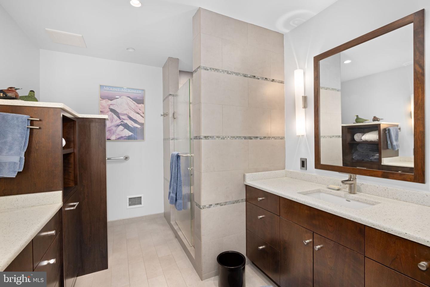 3988 GEORGETOWN CT NW, WASHINGTON, District Of Columbia 20007, 4 Bedrooms Bedrooms, ,3 BathroomsBathrooms,Residential,For sale,3988 GEORGETOWN CT NW,DCDC2241250 MLS # DCDC2241250