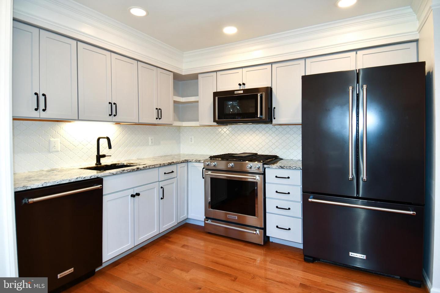 3891 MOHR OAK CT, FAIRFAX, Virginia 22033, 3 Bedrooms Bedrooms, ,3 BathroomsBathrooms,Residential,For sale,3891 MOHR OAK CT,VAFX2285698 MLS # VAFX2285698