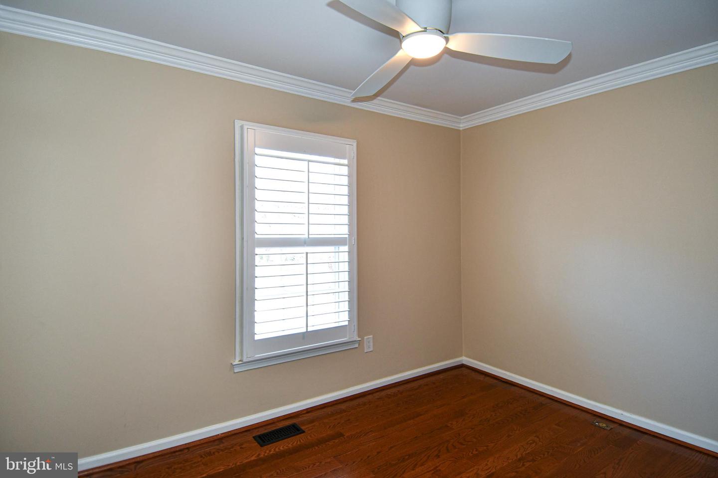 3891 MOHR OAK CT, FAIRFAX, Virginia 22033, 3 Bedrooms Bedrooms, ,3 BathroomsBathrooms,Residential,For sale,3891 MOHR OAK CT,VAFX2285698 MLS # VAFX2285698