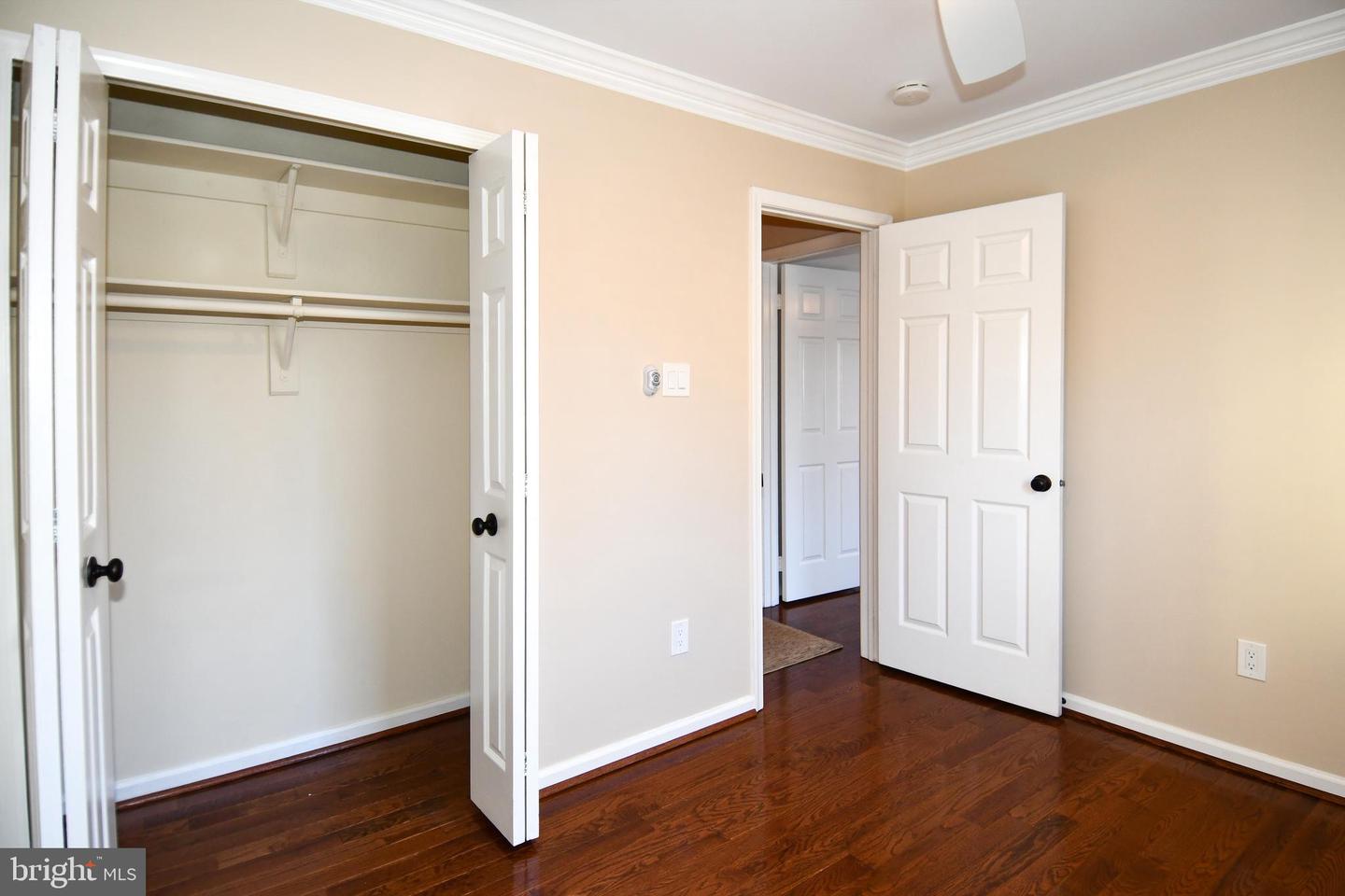 3891 MOHR OAK CT, FAIRFAX, Virginia 22033, 3 Bedrooms Bedrooms, ,3 BathroomsBathrooms,Residential,For sale,3891 MOHR OAK CT,VAFX2285698 MLS # VAFX2285698