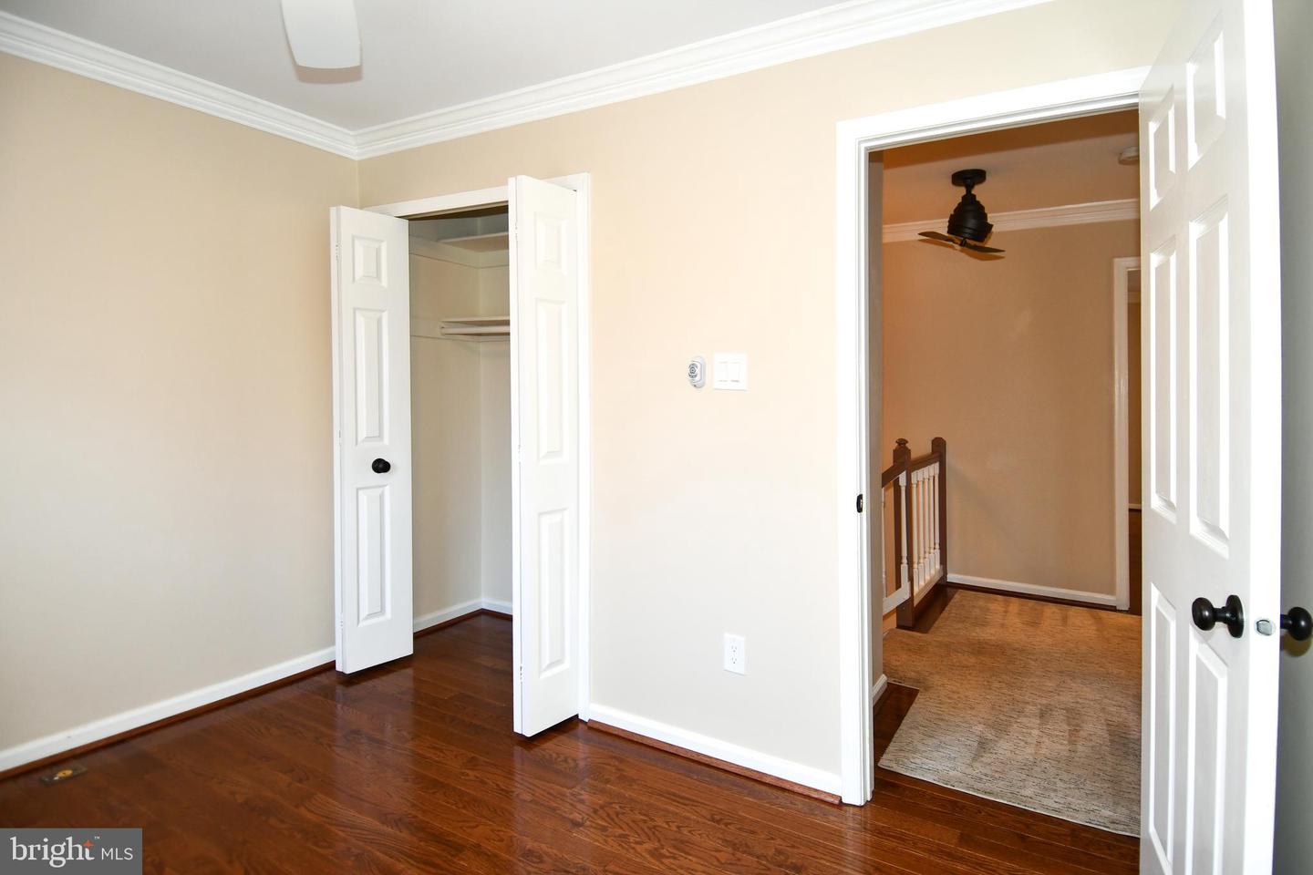 3891 MOHR OAK CT, FAIRFAX, Virginia 22033, 3 Bedrooms Bedrooms, ,3 BathroomsBathrooms,Residential,For sale,3891 MOHR OAK CT,VAFX2285698 MLS # VAFX2285698