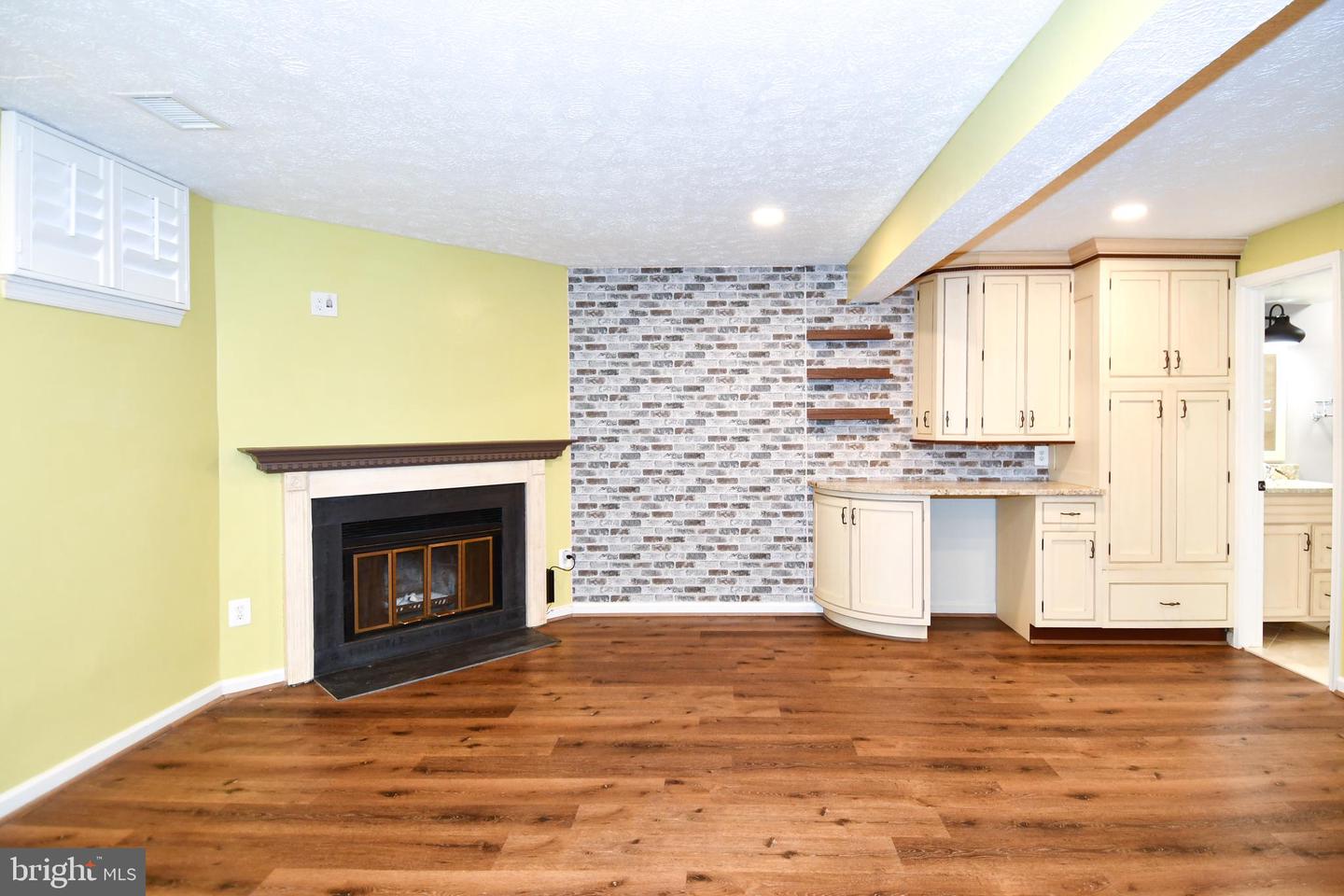 3891 MOHR OAK CT, FAIRFAX, Virginia 22033, 3 Bedrooms Bedrooms, ,3 BathroomsBathrooms,Residential,For sale,3891 MOHR OAK CT,VAFX2285698 MLS # VAFX2285698