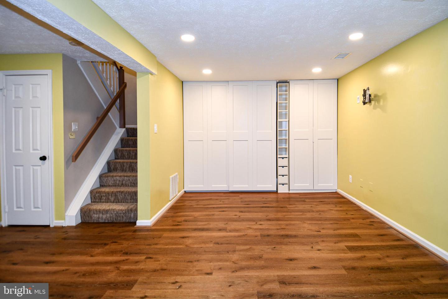 3891 MOHR OAK CT, FAIRFAX, Virginia 22033, 3 Bedrooms Bedrooms, ,3 BathroomsBathrooms,Residential,For sale,3891 MOHR OAK CT,VAFX2285698 MLS # VAFX2285698