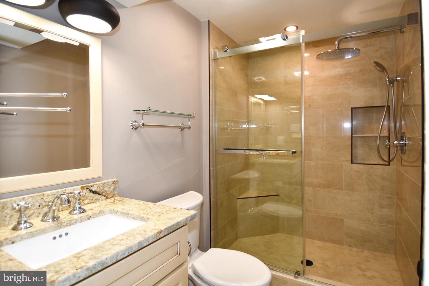 3891 MOHR OAK CT, FAIRFAX, Virginia 22033, 3 Bedrooms Bedrooms, ,3 BathroomsBathrooms,Residential,For sale,3891 MOHR OAK CT,VAFX2285698 MLS # VAFX2285698