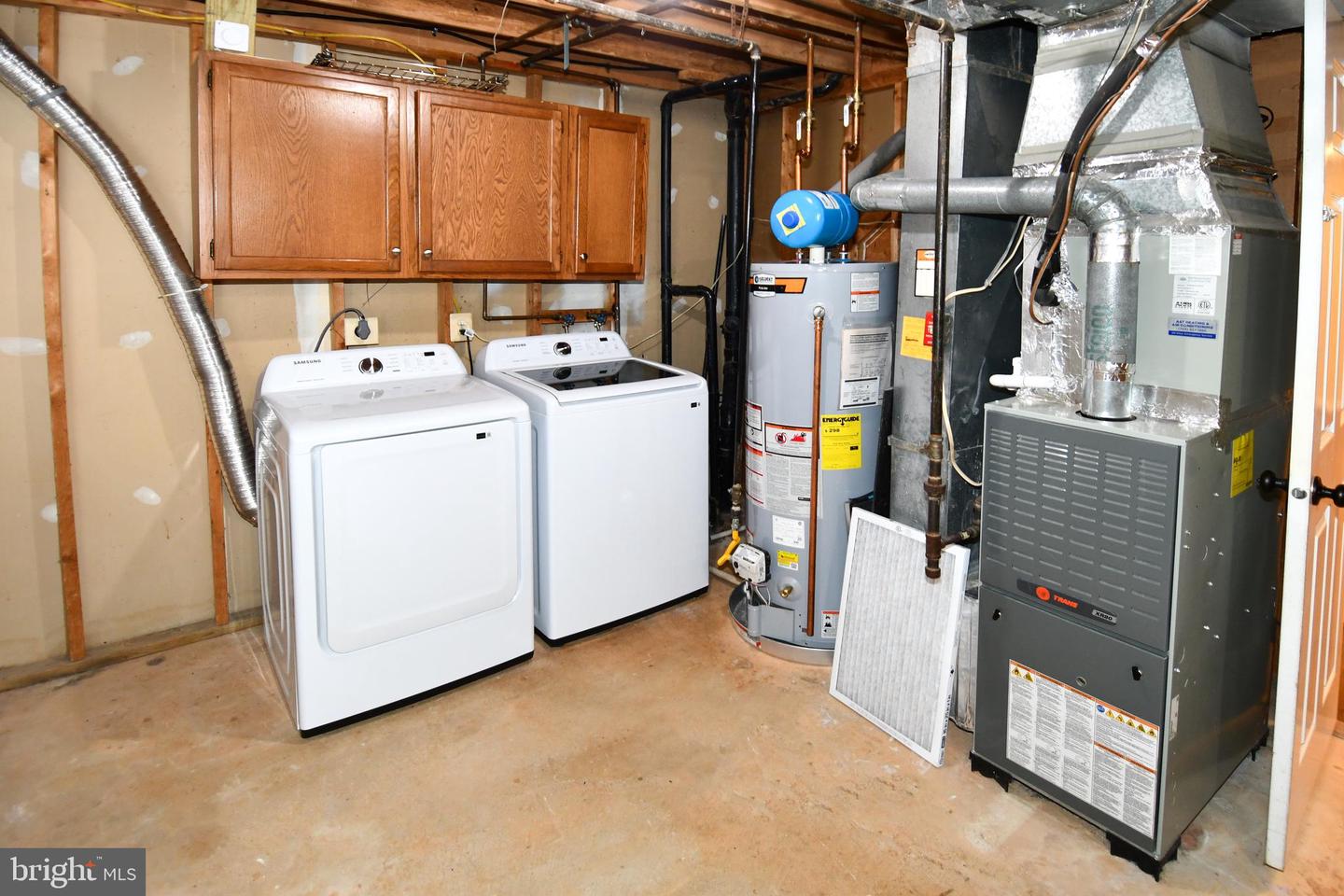 3891 MOHR OAK CT, FAIRFAX, Virginia 22033, 3 Bedrooms Bedrooms, ,3 BathroomsBathrooms,Residential,For sale,3891 MOHR OAK CT,VAFX2285698 MLS # VAFX2285698