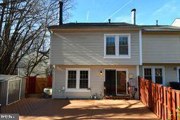 3891 MOHR OAK CT, FAIRFAX, Virginia 22033, 3 Bedrooms Bedrooms, ,3 BathroomsBathrooms,Residential,For sale,3891 MOHR OAK CT,VAFX2285698 MLS # VAFX2285698