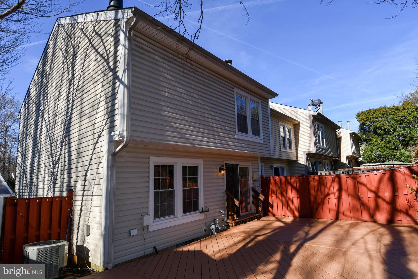 3891 MOHR OAK CT, FAIRFAX, Virginia 22033, 3 Bedrooms Bedrooms, ,3 BathroomsBathrooms,Residential,For sale,3891 MOHR OAK CT,VAFX2285698 MLS # VAFX2285698