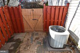 3891 MOHR OAK CT, FAIRFAX, Virginia 22033, 3 Bedrooms Bedrooms, ,3 BathroomsBathrooms,Residential,For sale,3891 MOHR OAK CT,VAFX2285698 MLS # VAFX2285698