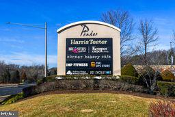 3891 MOHR OAK CT, FAIRFAX, Virginia 22033, 3 Bedrooms Bedrooms, ,3 BathroomsBathrooms,Residential,For sale,3891 MOHR OAK CT,VAFX2285698 MLS # VAFX2285698