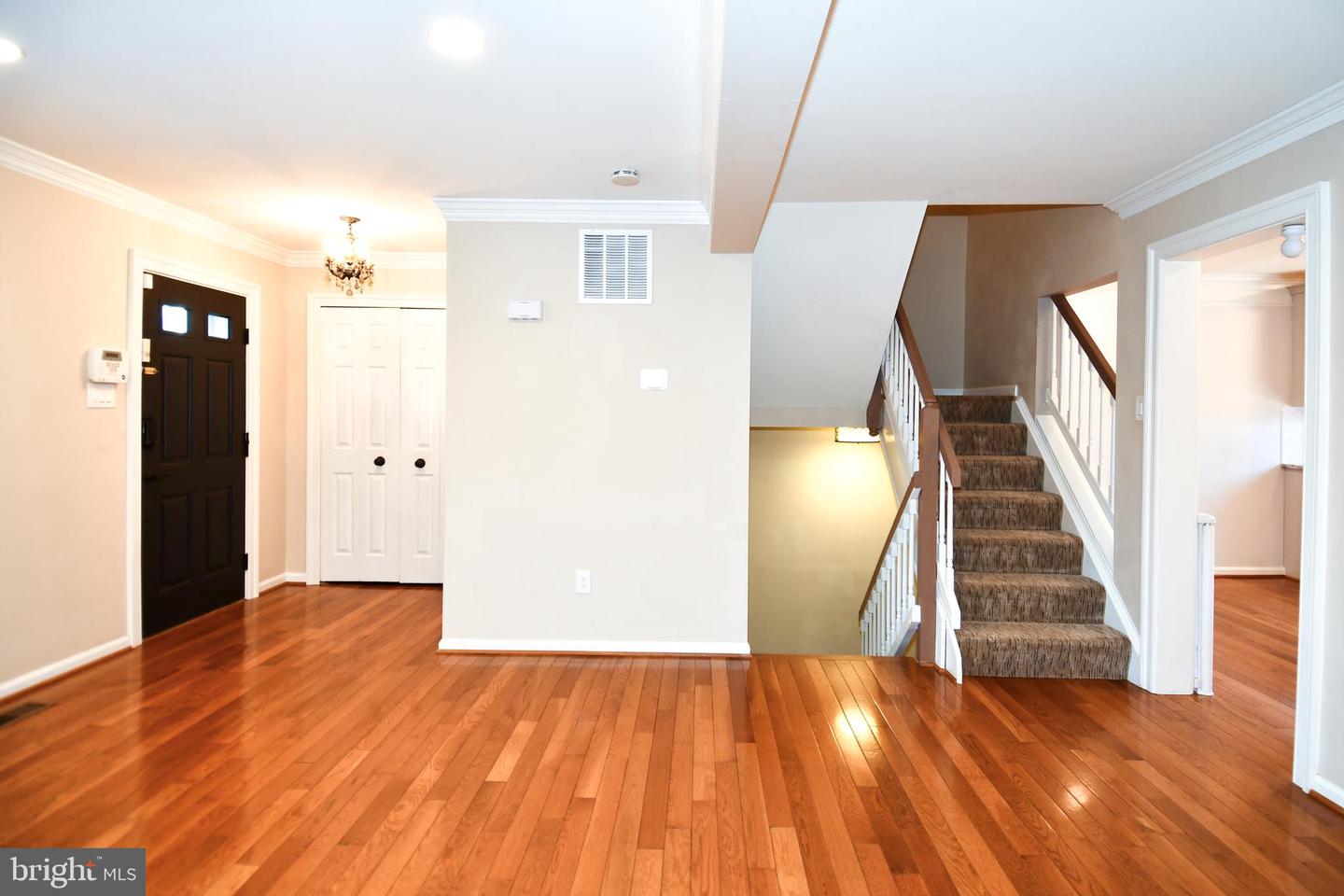 3891 MOHR OAK CT, FAIRFAX, Virginia 22033, 3 Bedrooms Bedrooms, ,3 BathroomsBathrooms,Residential,For sale,3891 MOHR OAK CT,VAFX2285698 MLS # VAFX2285698