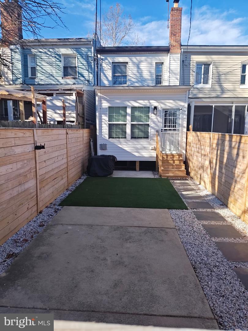 211 34TH ST NE, WASHINGTON, District Of Columbia 20019, 3 Bedrooms Bedrooms, ,2 BathroomsBathrooms,Residential,For sale,211 34TH ST NE,DCDC2241338 MLS # DCDC2241338